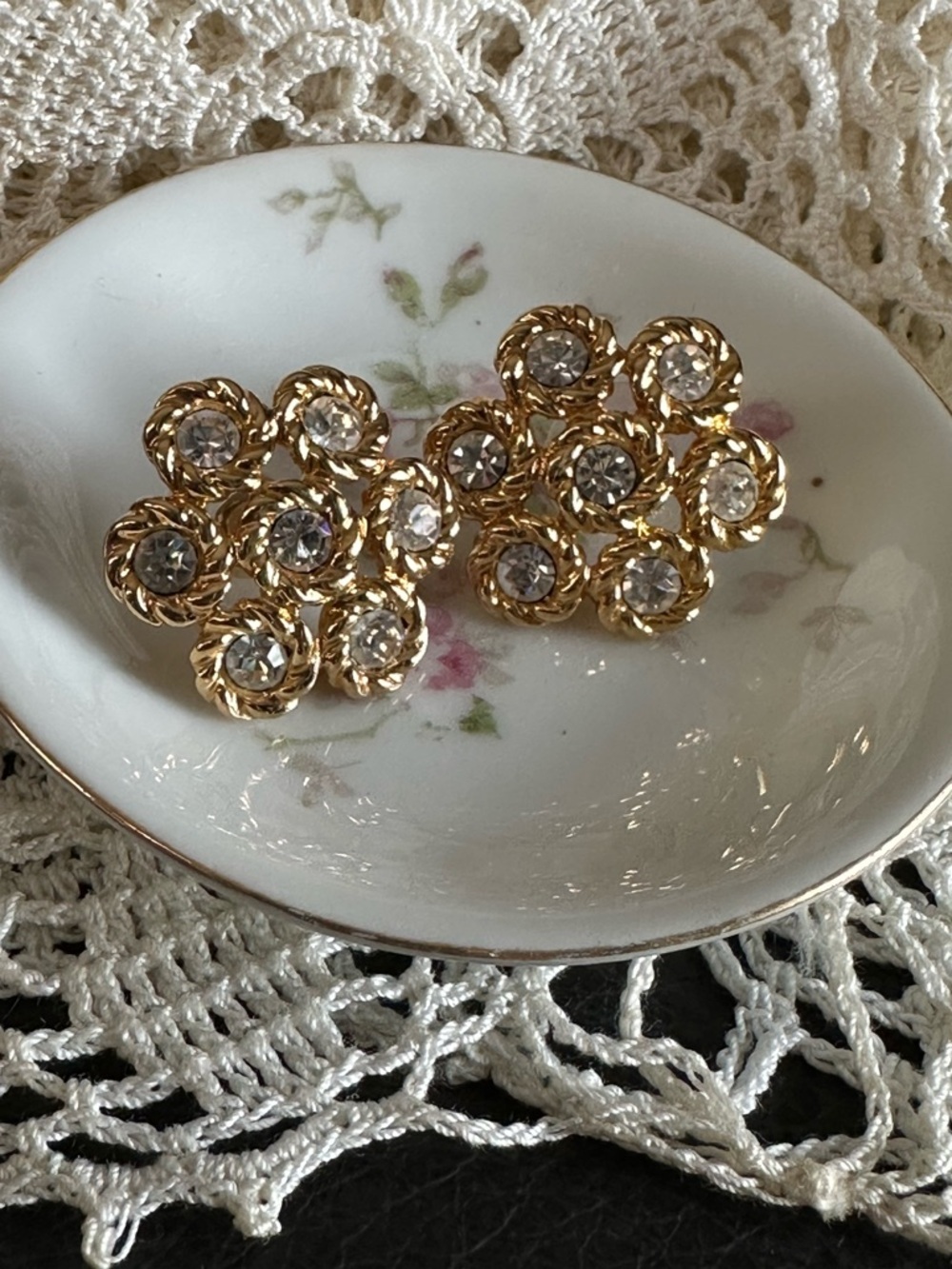 VINTAGE. Swarovski New Old Stock Swan Signed Crystal Flower Cluster Earrings